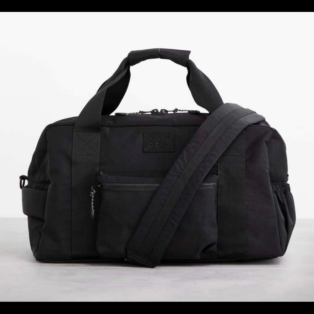 Bags by Beis: Duffle bag